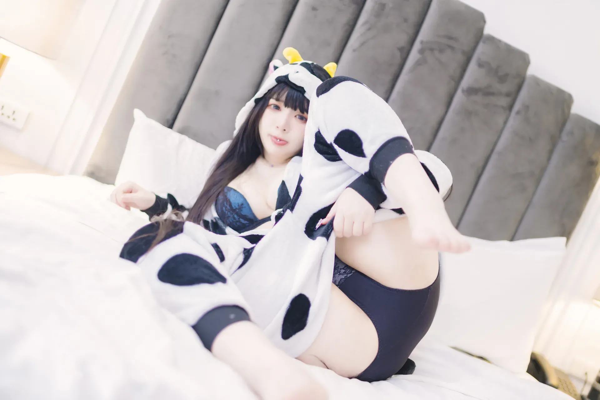 『套图』奶牛Milky - 慕慕Momo 套图 预览图