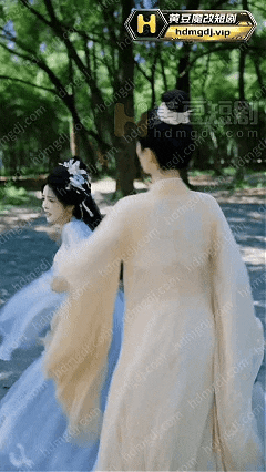 AI 真人短剧——《重生之征服郭伯母》第1~20集 ，和小龙女在寒潭激情互动 动漫视频 PC端 预览图
